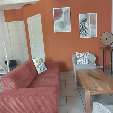Maison Jean Poulit Neuf *